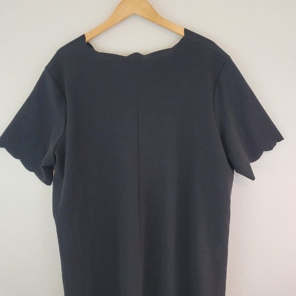Boohoo Womens Size 22 Scallop Edge V Neck Black Shift Short Dress Tunic Stretch - Picture 7 of 11